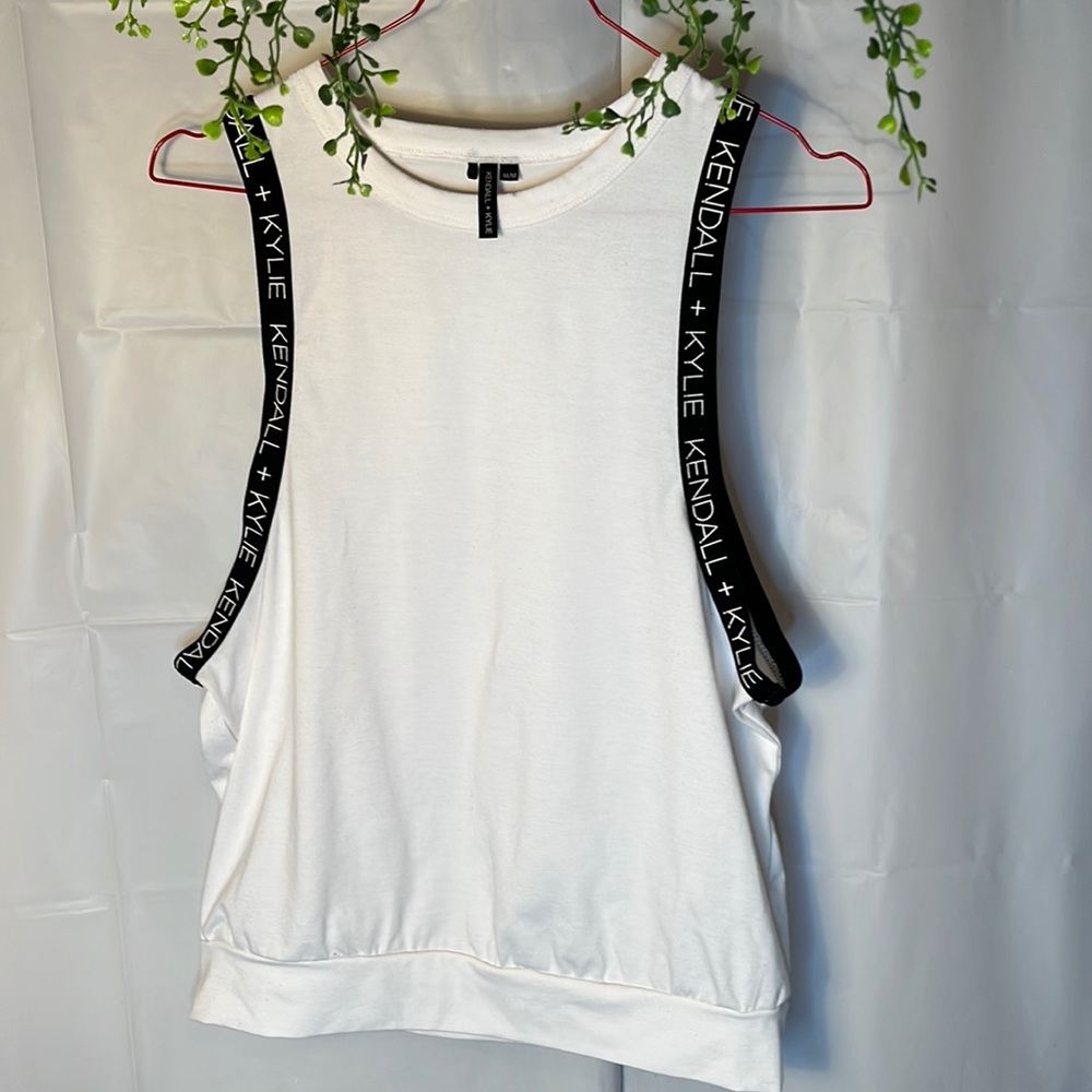 Kendal +Kylie Shirt M